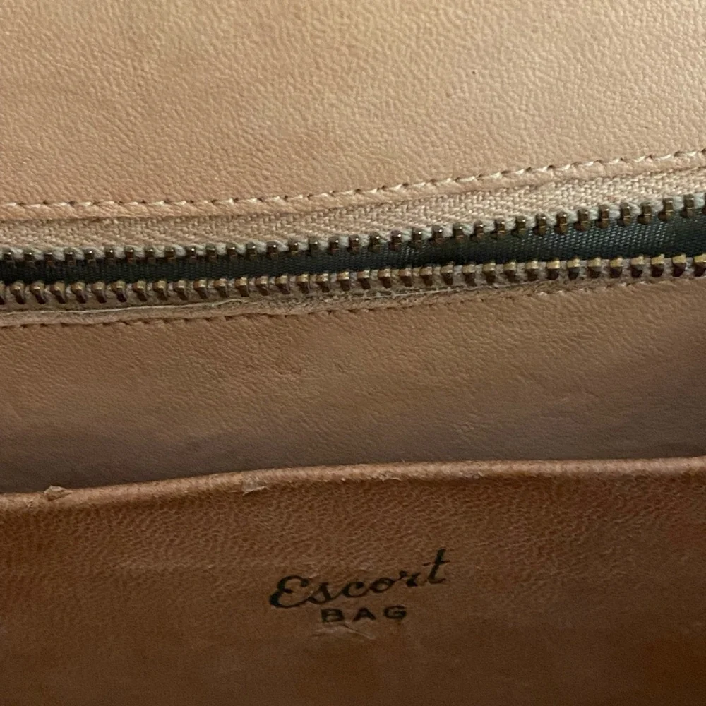 Vintage leather escort bag - Picture 7 of 10